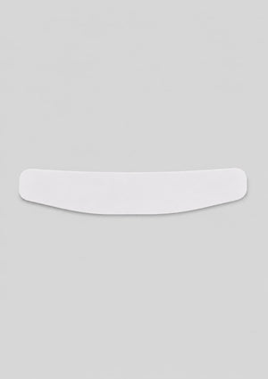 White rectangular collar on a gray background